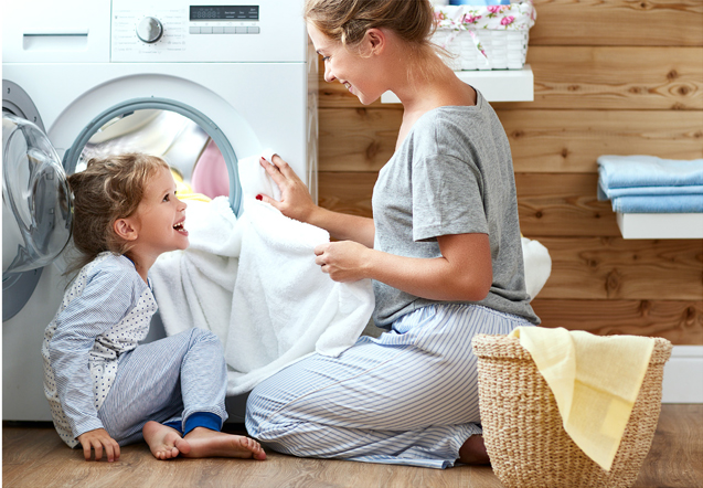 mother daughter laundry